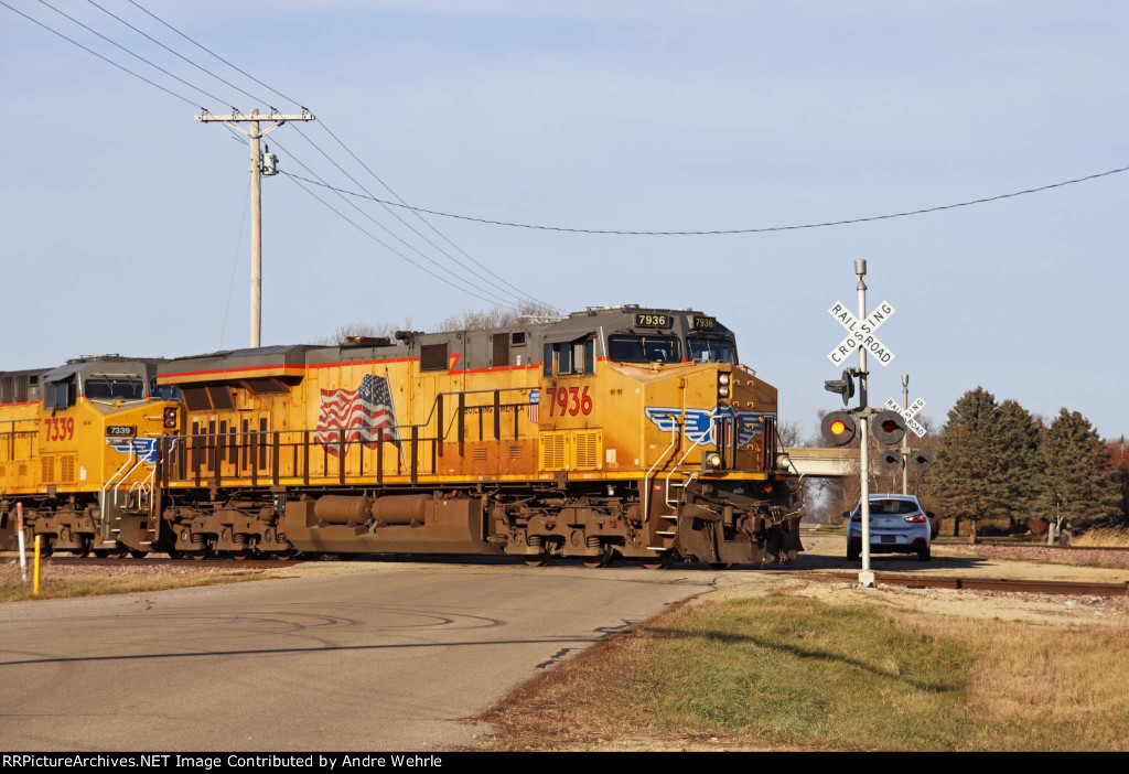 Grain power pulls across Read Road